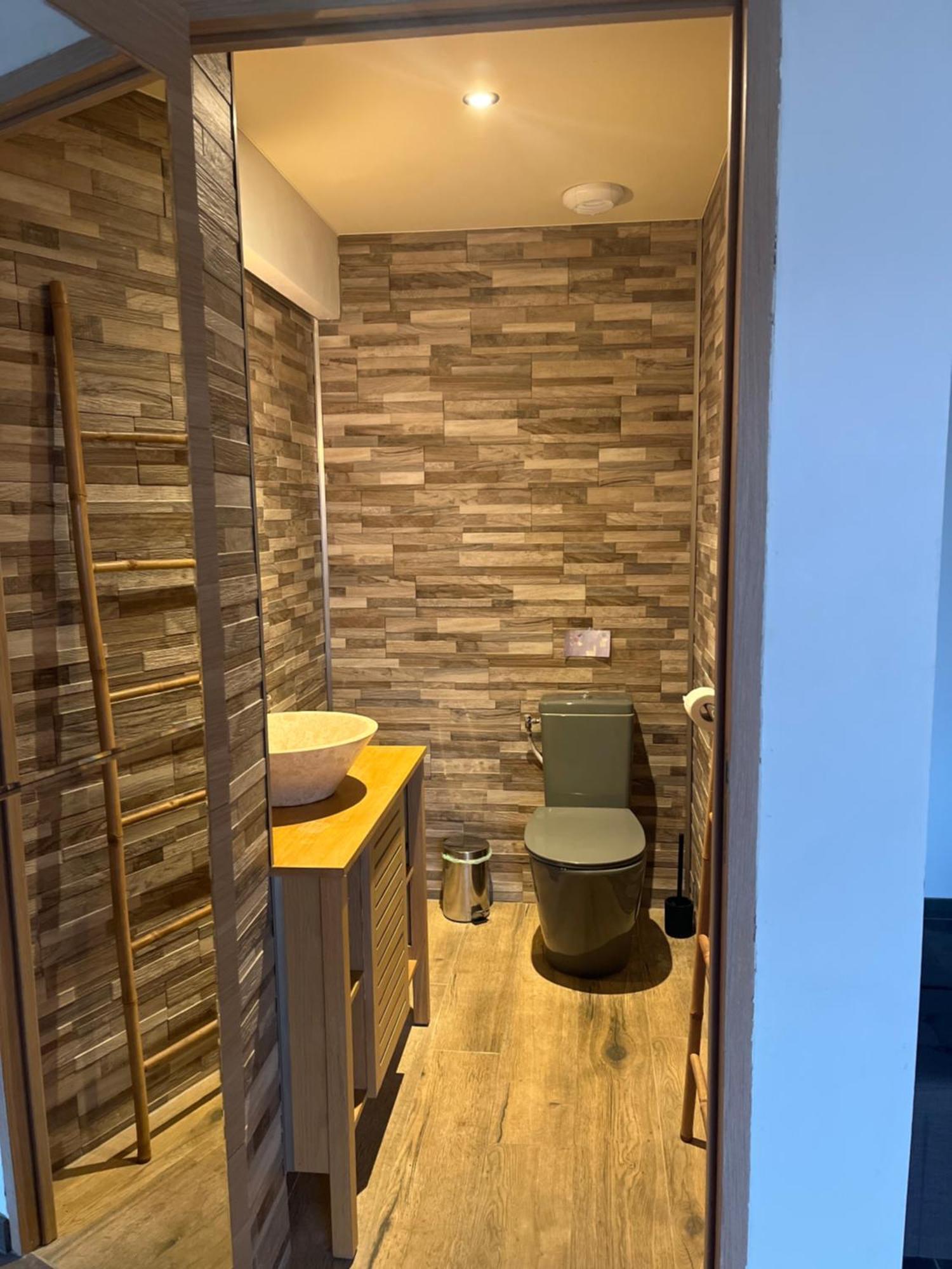 Studio Port Pin Vue Mer, Jacuzzi, Hammam, Parking Prives Cassis Exterior photo